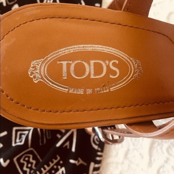 Tod’s size 10.5 tan / cognac ankle Strap leather heels platform at toe - Picture 6 of 8